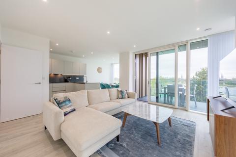 2 bedroom apartment to rent, Hartingtons Court, London N4