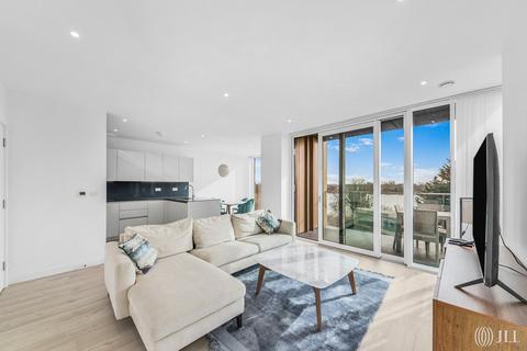 2 bedroom apartment to rent, Hartingtons Court, London N4