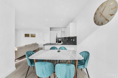 2 bedroom apartment to rent, Hartingtons Court, London N4