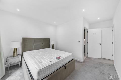 2 bedroom apartment to rent, Hartingtons Court, London N4