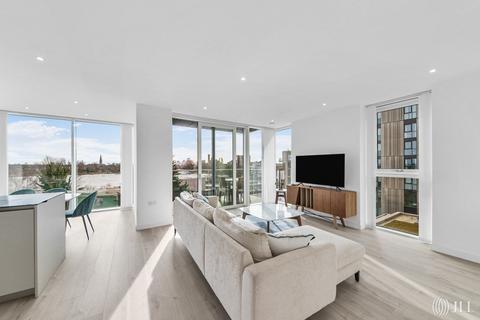 2 bedroom apartment to rent, Hartingtons Court, London N4