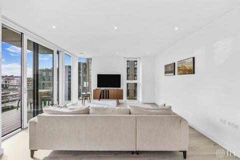 2 bedroom apartment to rent, Hartingtons Court, London N4