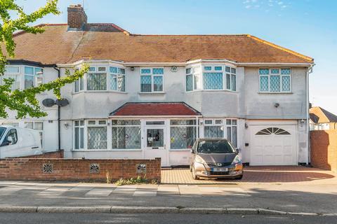5 bedroom semi-detached house for sale, Camrose Avenue, Edgware, HA8