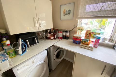 3 bedroom semi-detached house for sale, Ynys Yr Afon, Clyne, Neath, Neath Port Talbot.