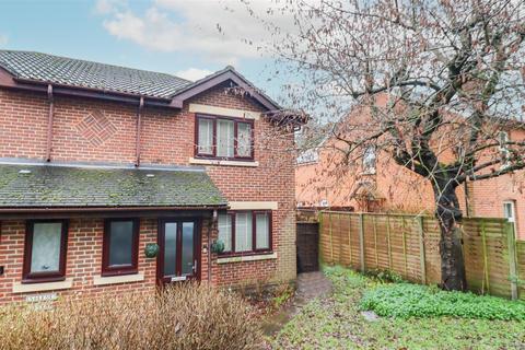 3 bedroom semi-detached house for sale, Aldershot Road, Fleet GU52