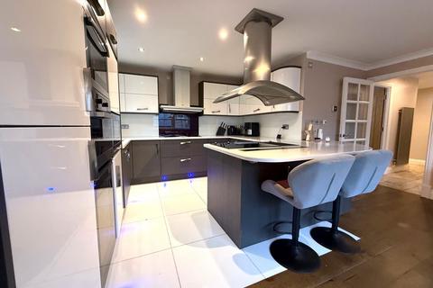 2 bedroom apartment for sale, Waldridge Hall Court, Chester Le Street, DH2