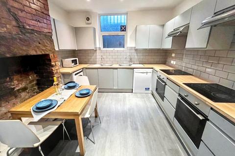 5 bedroom house to rent, Haddon Road, Burley, Leeds