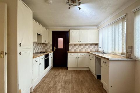 3 bedroom semi-detached house for sale, Bute Avenue, Hereford