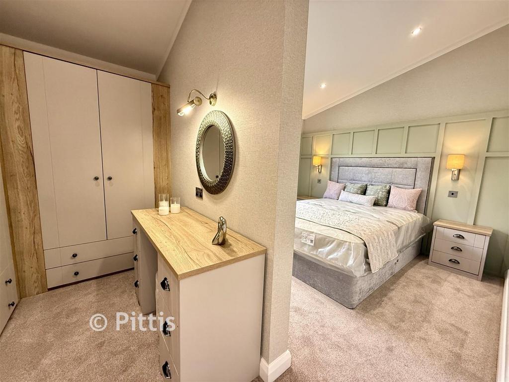 Dressing / Bedroom