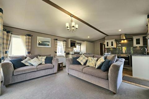 3 bedroom property for sale, Brynteg Country And Leisure Retreat