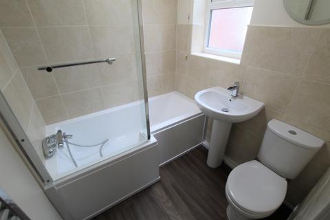 1 bedroom flat to rent, Hazel Court, Wakefield, WF2
