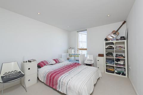 1 bedroom flat to rent, Hardwicks Square, London, SW18