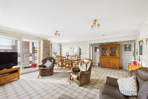 2 bedroom apartment for sale, Royal Beach Court, North Promenade, Lytham St. Annes, FY8