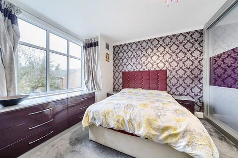 undefined, West End Court, West End Avenue, Pinner, HA5