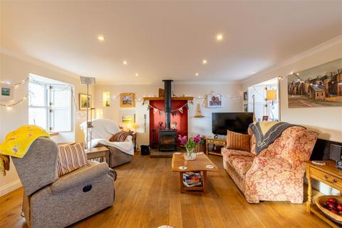 4 bedroom semi-detached house for sale, Bridgend, Dunning, Perth