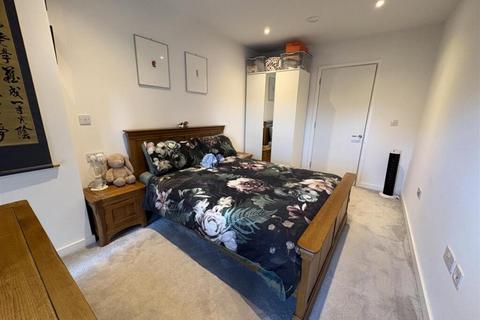 1 bedroom apartment to rent, Gunnersbury Lane, London, W3