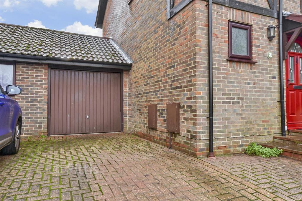 Driveway/Parking