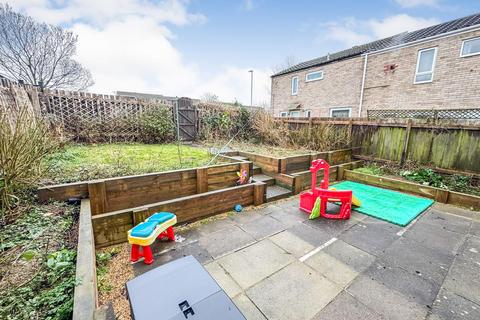 3 bedroom semi-detached house for sale, Lingfield Walk, Corby NN18