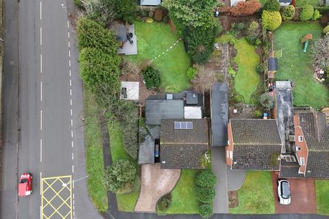 3 bedroom detached house for sale, Wildwood Drive, Stafford ST17