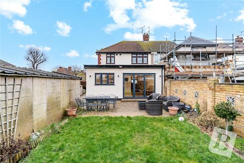 3 bedroom semi-detached house for sale, Lancaster Drive, Hornchurch, RM12