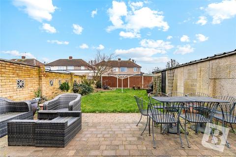 3 bedroom semi-detached house for sale, Lancaster Drive, Hornchurch, RM12