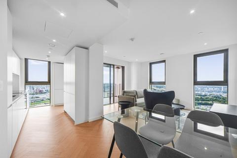 3 bedroom apartment to rent, One Thames Quay, Marsh Wall E14