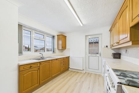 3 bedroom detached bungalow for sale, Newland Avenue, Driffield, YO25 6TX