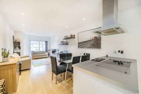2 bedroom flat for sale, Woodman Mews, Kew TW9