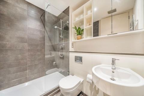 2 bedroom flat for sale, Woodman Mews, Kew TW9