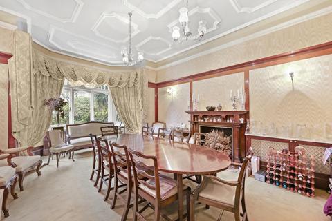 5 bedroom detached house for sale, Monkhams Drive, Woodford Green IG8