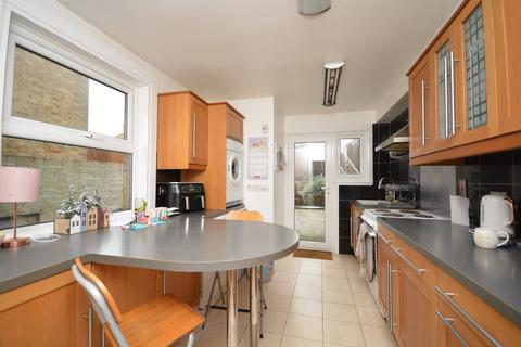 3 bedroom terraced house for sale, Victoria Avenue, Margate