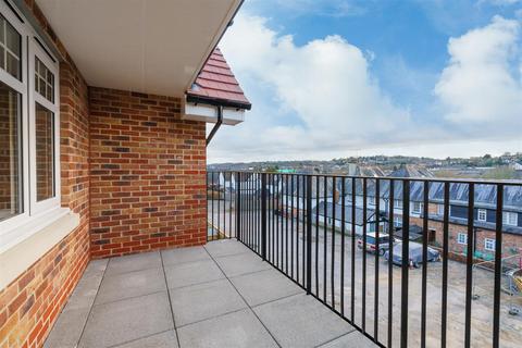 1 bedroom flat to rent, Templeside Gardens, High Wycombe HP12