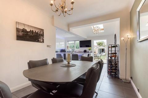 4 bedroom semi-detached house for sale, Cedar Avenue, Sidcup, DA15