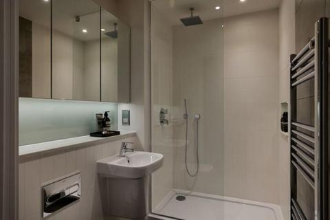 3 bedroom apartment to rent, St George Wharf, London, SW8