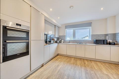 2 bedroom apartment for sale, Parchment Close, Mitcham CR4