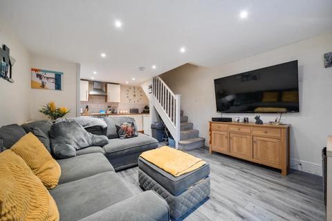 undefined, Carterton,  Oxfordshire,  OX18