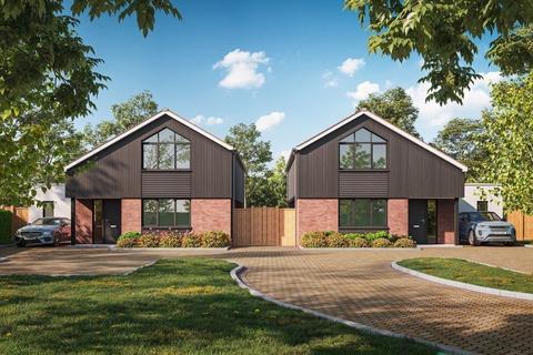 4 bedroom detached house for sale, Old Shoreham Road, Lancing, West Sussex, BN15