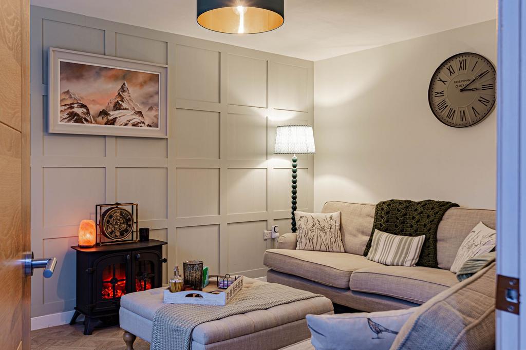 Living Room (3)