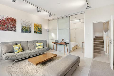 undefined, Ennismore Mews, Knightsbridge, London