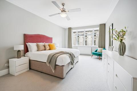 1 bedroom flat to rent, Richmond Court, 200 Sloane Street, London