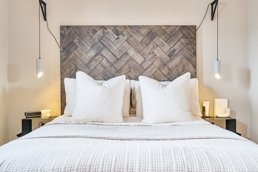 Bedroom Feature
