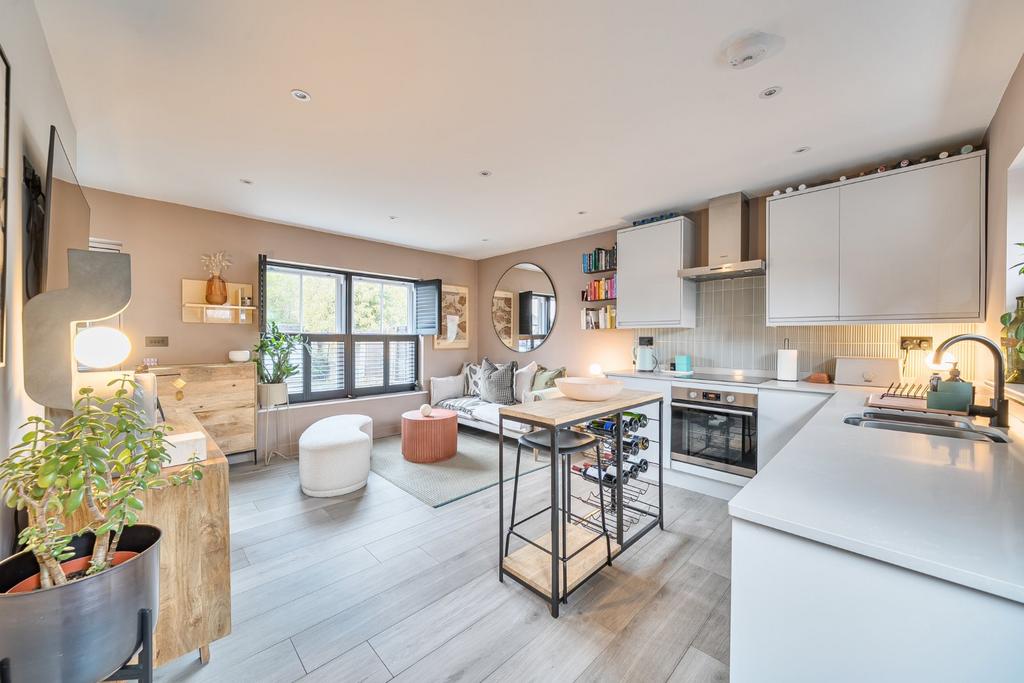 Living/Kitchen