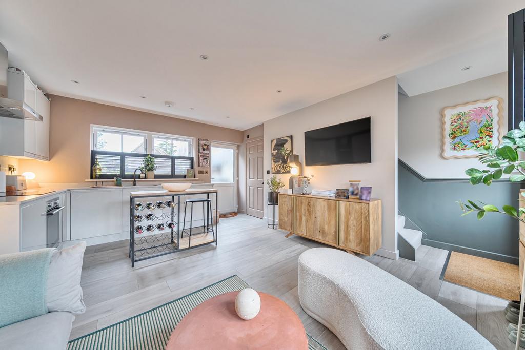 Living/Kitchen