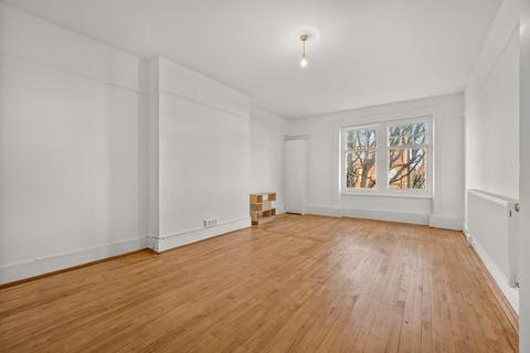 1 bedroom flat for sale, Greencroft Gardens, South Hampstead, London