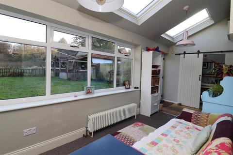 3 bedroom end of terrace house for sale, King Street, Sancton, York