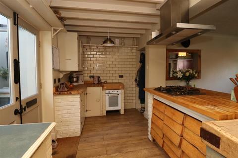 3 bedroom end of terrace house for sale, King Street, Sancton, York