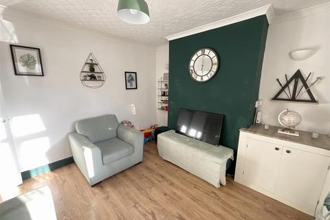 2 bedroom semi-detached house for sale, Dwyfor, Llanelli