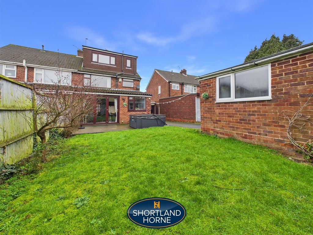 CAM04377 G0-PR0079-STILL024.jpg