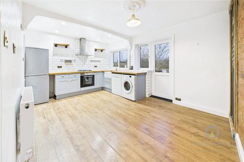3 bedroom terraced house to rent, Murray Avenue, Northamptonshire NN2