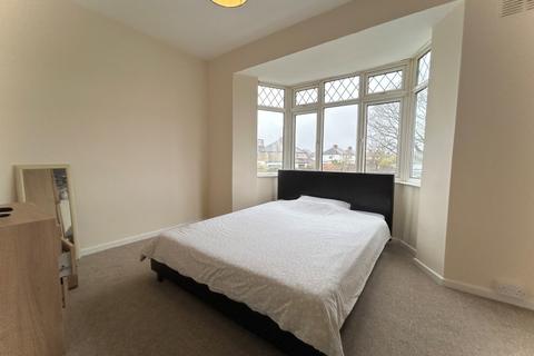 undefined, Glyn Court, 641a London Road SM3